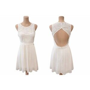 White Lace Open Back Knee Length Dress Romantic Elegant Occasion Flowy NWT M